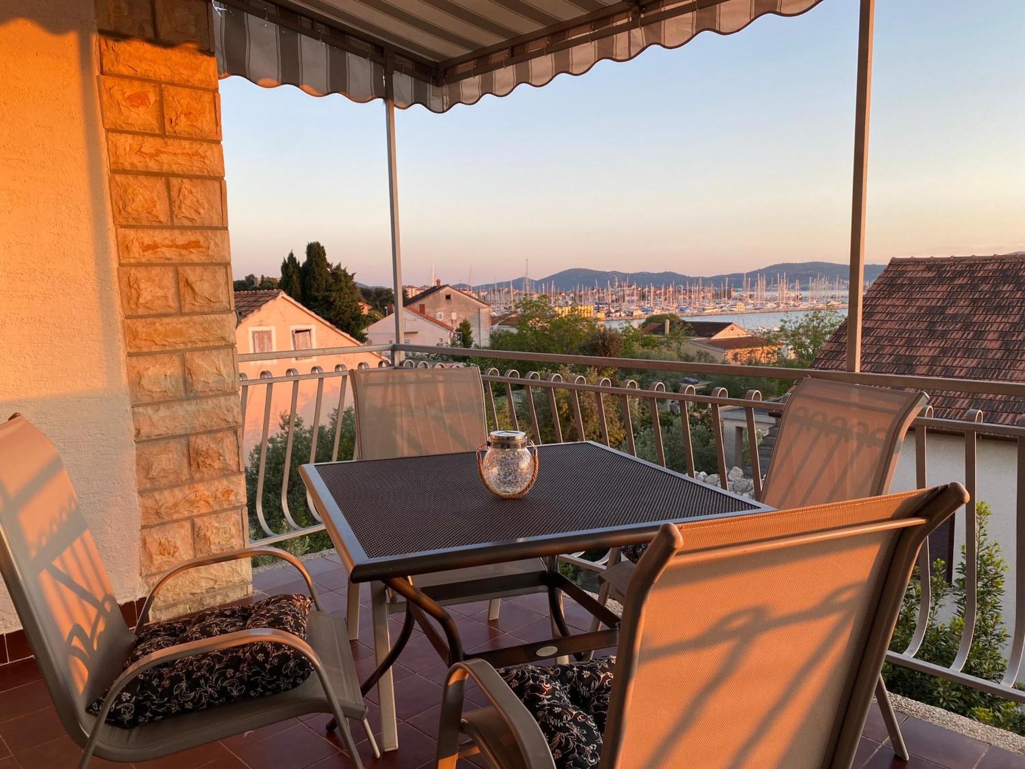 Apartments Maria Biograd Na Moru Exterior foto